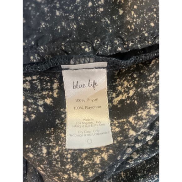 Revolve BLUE LIFE Printed Silky Romper Size XS BEACH GRUNGE COMFY CASUAL - Picture 5 of 5